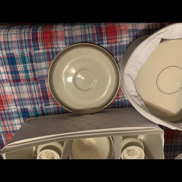 Pickard Geneva Cup and Saucers - set of 12 - Picture 2 of 5